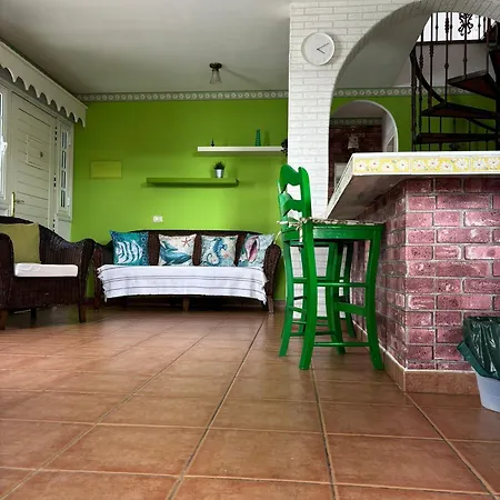 Abades Chalet Vakantiehuis *